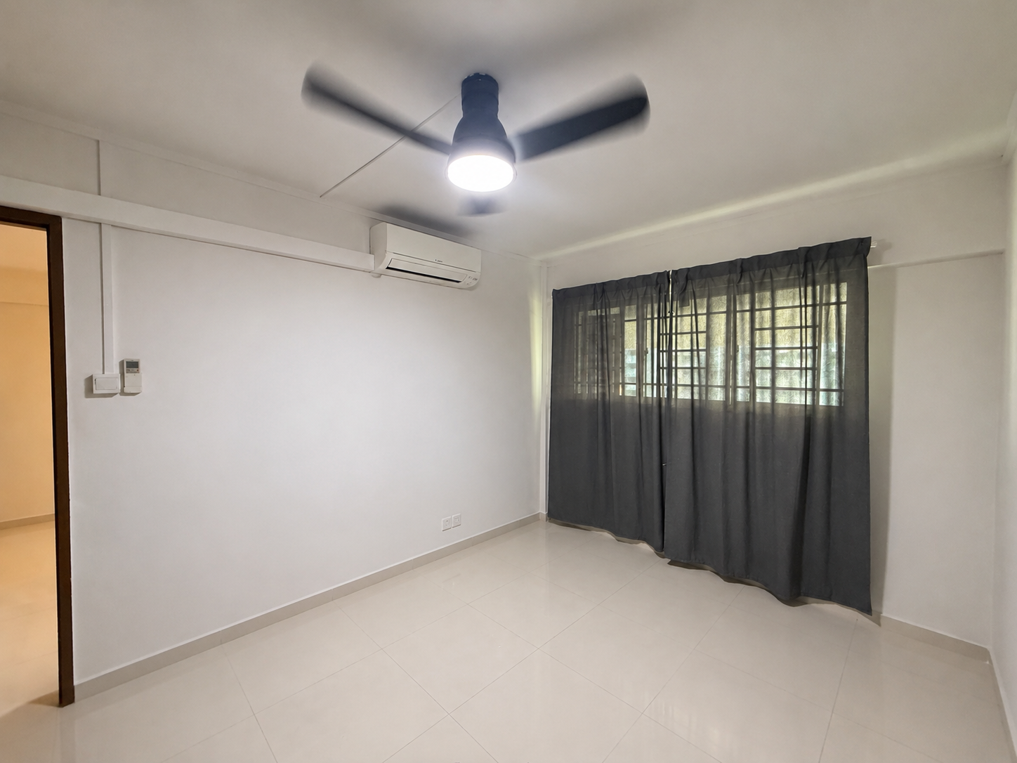899 Tampines St 81